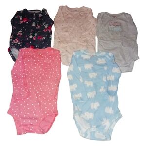 5 Carter's baby girl onesies bundle Size 12months long sleeve sold together ❤️